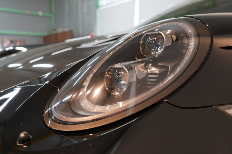 ポルシェ 911(Type991.2) GT2RS オプション493万 ヴァイザッハPKG レザーインテリア×レッドステッチ 中古車 中古車