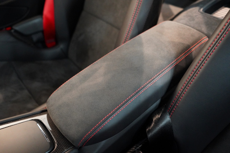 ポルシェ 911(Type991.2) GT2RS オプション493万 ヴァイザッハPKG レザーインテリア×レッドステッチ 中古車 中古車