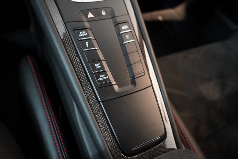 ポルシェ 911(Type991.2) GT2RS オプション493万 ヴァイザッハPKG レザーインテリア×レッドステッチ 中古車 中古車