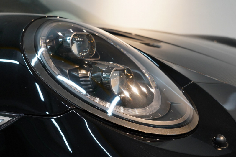 ポルシェ 911(Type991.2) GT2RS オプション493万 ヴァイザッハPKG レザーインテリア×レッドステッチ 中古車 中古車