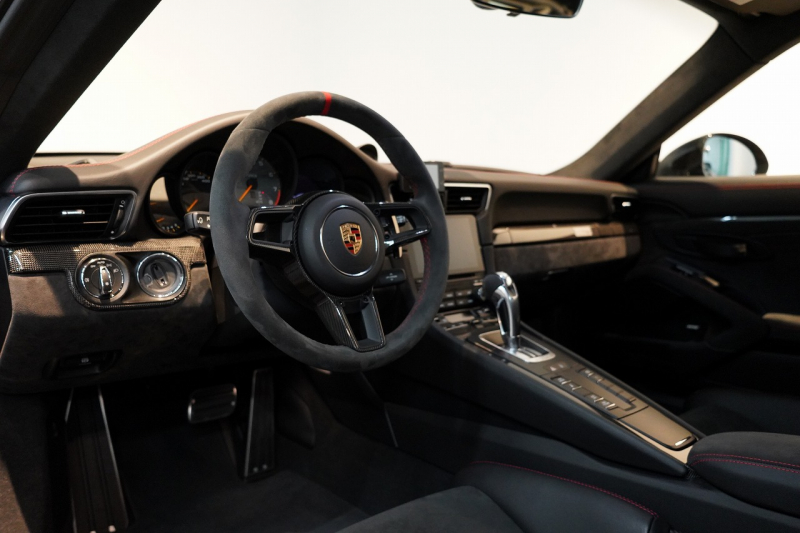 ポルシェ 911(Type991.2) GT2RS オプション493万 ヴァイザッハ
