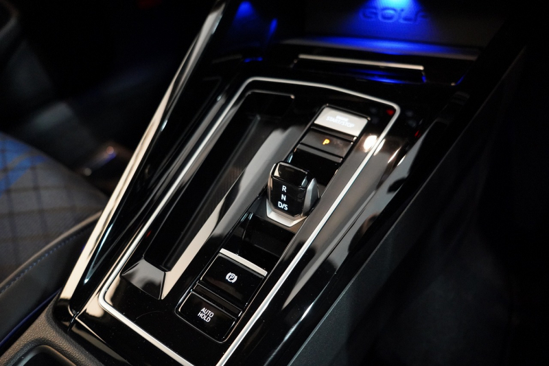 フォルクスワーゲン ゴルフヴァリアント R 1オーナー DCCパッケージ デジタルコックピットプロ IQライト 中古車 中古車