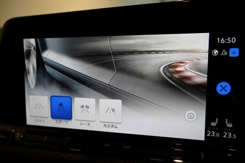 フォルクスワーゲン ゴルフヴァリアント R 1オーナー DCCパッケージ デジタルコックピットプロ IQライト 中古車 中古車