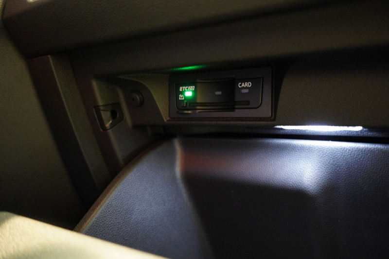 フォルクスワーゲン ゴルフヴァリアント R 1オーナー DCCパッケージ デジタルコックピットプロ IQライト 中古車 中古車