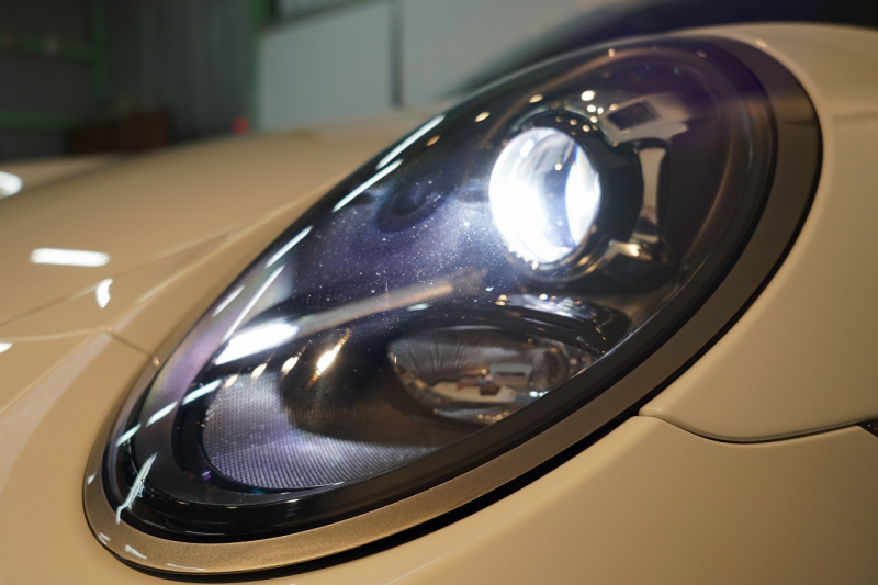 ポルシェ 911(Type991.2) Carrera 4 GTS GTSインテリア&カーボンインテリア フロントリフト  キャララホワイト 中古車 中古車