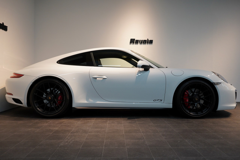 ポルシェ 911(Type991.2) Carrera 4 GTS GTSインテリア&カーボンインテリア フロントリフト  キャララホワイト 中古車 中古車