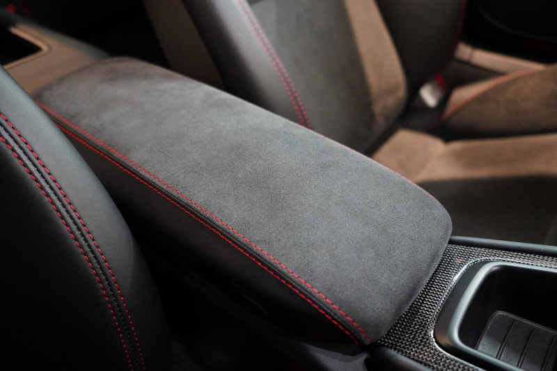 ポルシェ 911(Type991.2) Carrera 4 GTS GTSインテリア&カーボンインテリア フロントリフト  キャララホワイト 中古車 中古車