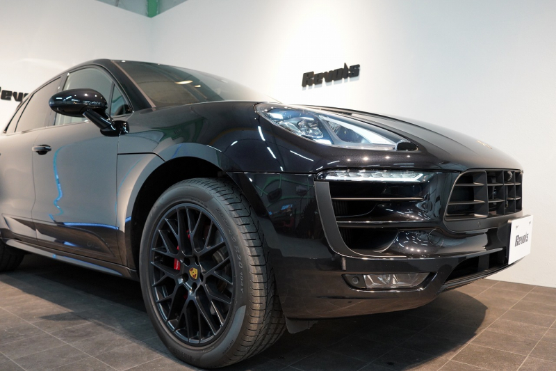 ポルシェ マカン GTS PASM付エアサス PDLS+LEDヘッドライト フルレザーインテリア レーンキープ&チェンジ 中古車 中古車