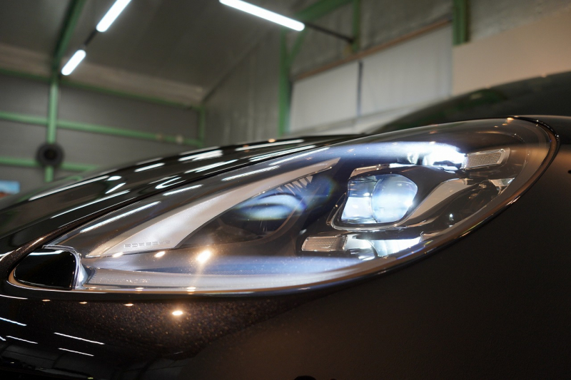 ポルシェ マカン GTS PASM付エアサス PDLS+LEDヘッドライト フルレザーインテリア レーンキープ&チェンジ 中古車 中古車