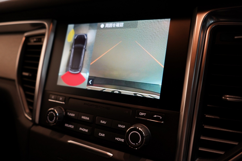 ポルシェ マカン GTS PASM付エアサス PDLS+LEDヘッドライト フルレザーインテリア レーンキープ&チェンジ 中古車 中古車