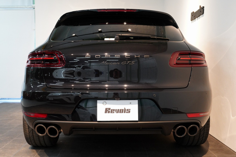 ポルシェ マカン GTS PASM付エアサス PDLS+LEDヘッドライト フルレザーインテリア レーンキープ&チェンジ 中古車 中古車