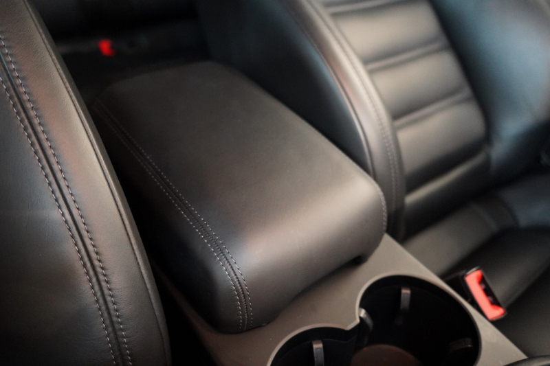 ポルシェ マカン GTS PASM付エアサス PDLS+LEDヘッドライト フルレザーインテリア レーンキープ&チェンジ 中古車 中古車