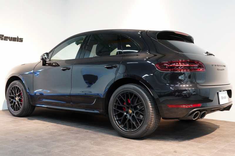 ポルシェ マカン GTS PASM付エアサス PDLS+LEDヘッドライト フルレザーインテリア レーンキープ&チェンジ 中古車 中古車