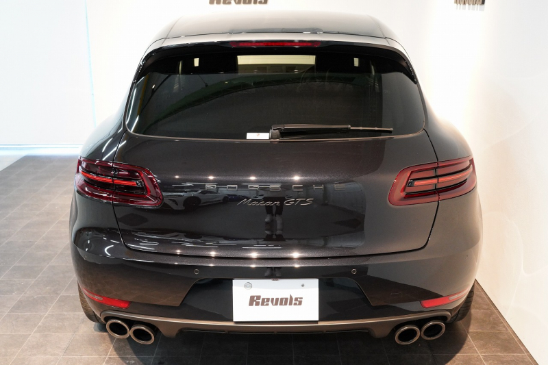 ポルシェ マカン GTS PASM付エアサス PDLS+LEDヘッドライト フルレザーインテリア レーンキープ&チェンジ 中古車 中古車