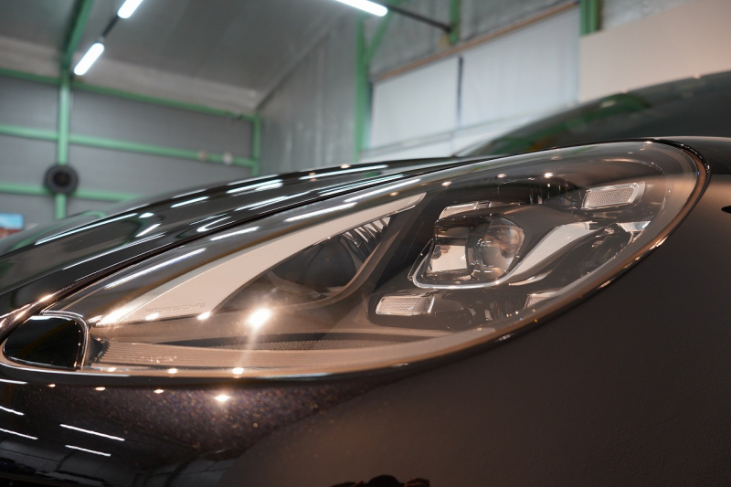 ポルシェ マカン GTS PASM付エアサス PDLS+LEDヘッドライト フルレザーインテリア レーンキープ&チェンジ 中古車 中古車