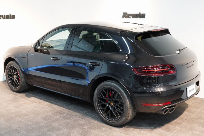 ポルシェ マカン GTS PASM付エアサス PDLS+LEDヘッドライト フルレザーインテリア レーンキープ&チェンジ 中古車 中古車