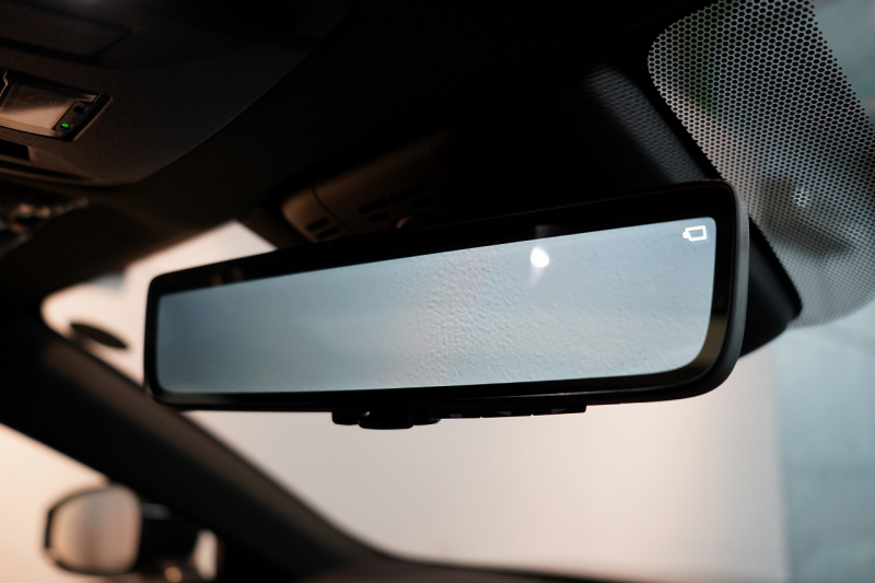 トヨタ クラウン スポーツ SPORT Z 1オーナー パノラマルーフ 中古車 中古車