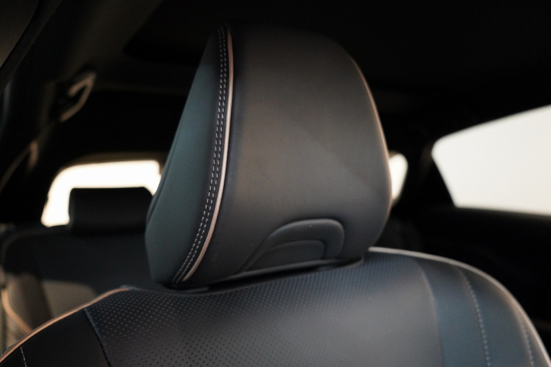 トヨタ クラウン スポーツ SPORT Z 1オーナー パノラマルーフ 中古車 中古車