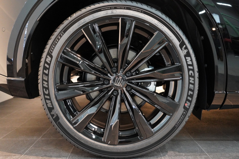 トヨタ クラウン スポーツ SPORT Z 1オーナー パノラマルーフ 中古車 中古車