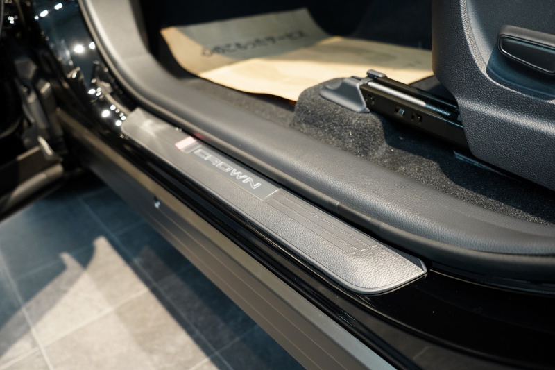 トヨタ クラウン スポーツ SPORT Z 1オーナー パノラマルーフ 中古車 中古車