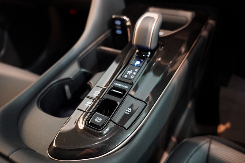 トヨタ クラウン スポーツ SPORT Z 1オーナー パノラマルーフ 中古車 中古車