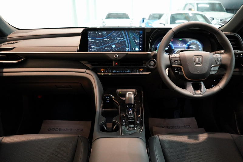 トヨタ クラウン スポーツ SPORT Z 1オーナー パノラマルーフ 中古車 中古車