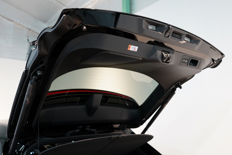 トヨタ クラウン スポーツ SPORT Z 1オーナー パノラマルーフ 中古車 中古車