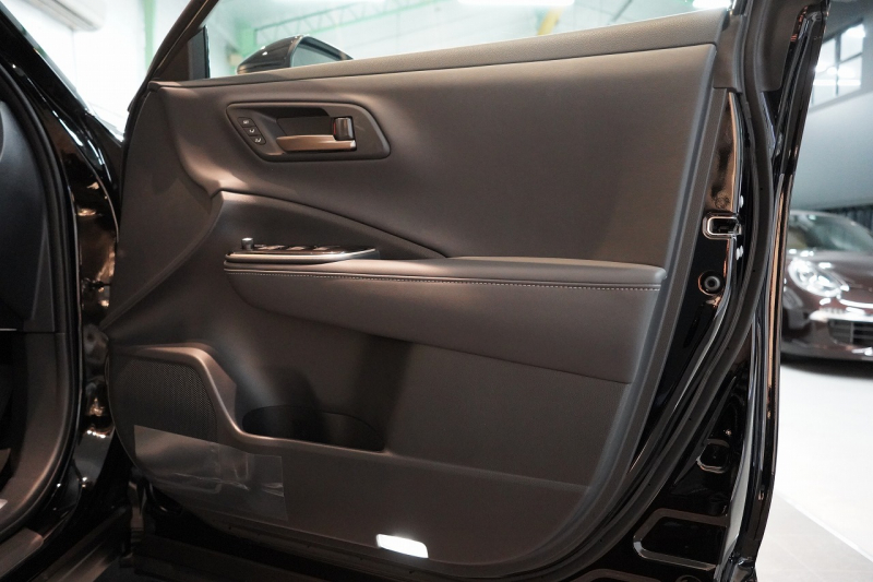 トヨタ クラウン スポーツ SPORT Z 1オーナー パノラマルーフ 中古車 中古車