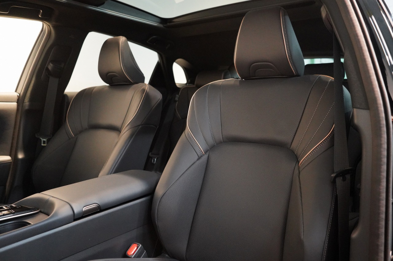 トヨタ クラウン スポーツ SPORT Z 1オーナー パノラマルーフ 中古車 中古車