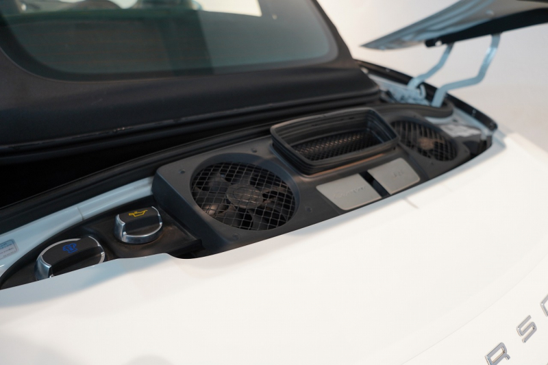 ポルシェ 911(Type991.1) Carrera S Cabriolet スポクロ スポエグ ツートンオールレザー スポーツステアリング 中古車 中古車