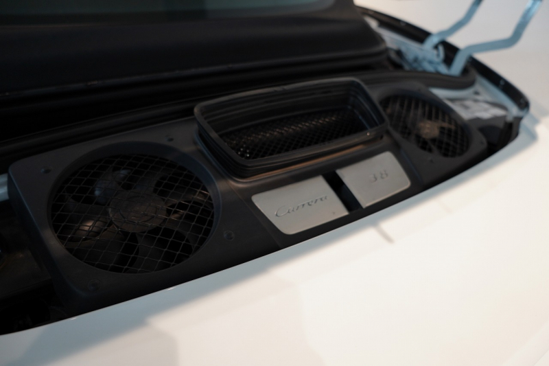 ポルシェ 911(Type991.1) Carrera S Cabriolet スポクロ スポエグ ツートンオールレザー スポーツステアリング 中古車 中古車