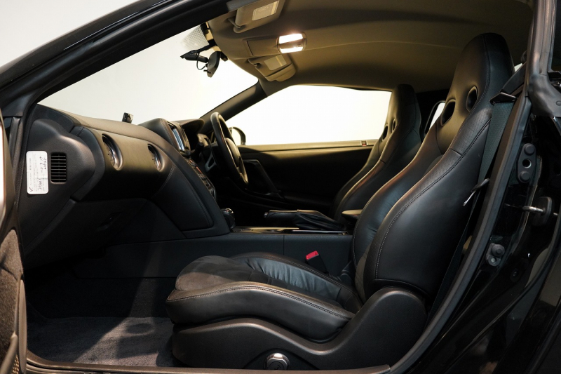 日産 GT-R Pure edition MY12 純正RAYS鍛造20インチホイール  中古車