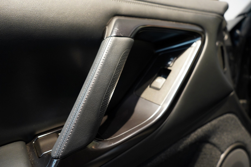 日産 GT-R Pure edition MY12 純正RAYS鍛造20インチホイール  中古車