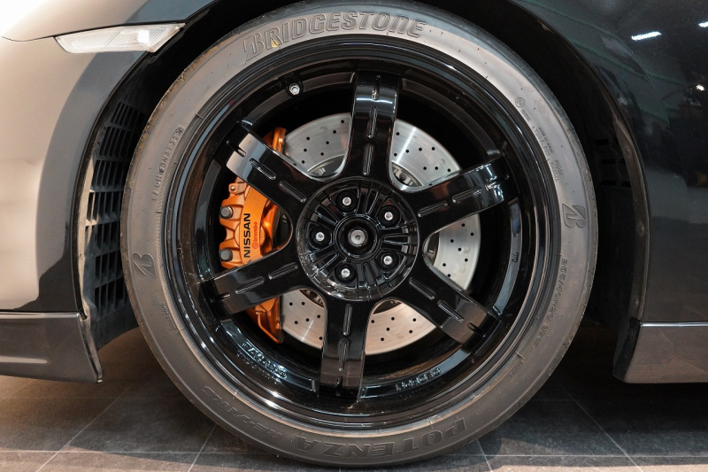 日産 GT-R Pure edition MY12 純正RAYS鍛造20インチホイール  中古車