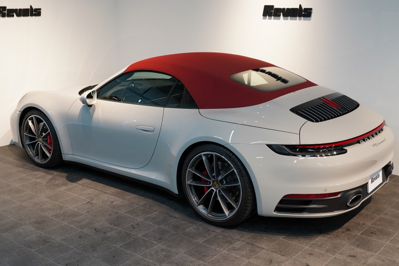 ポルシェ 911(Type992) Carrera S Cabriolet スポクロ スポエグ ツートンレザー OP320 中古車 中古車