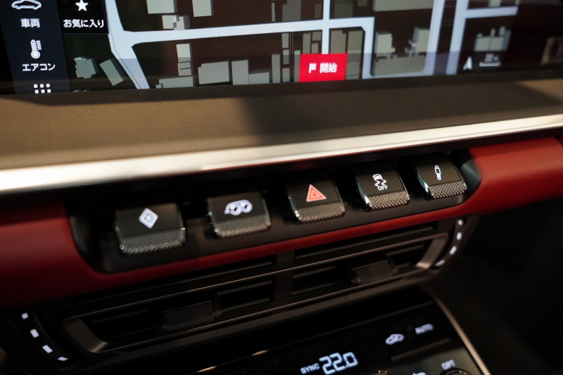 ポルシェ 911(Type992) Carrera S Cabriolet スポクロ スポエグ ツートンレザー OP320 中古車 中古車