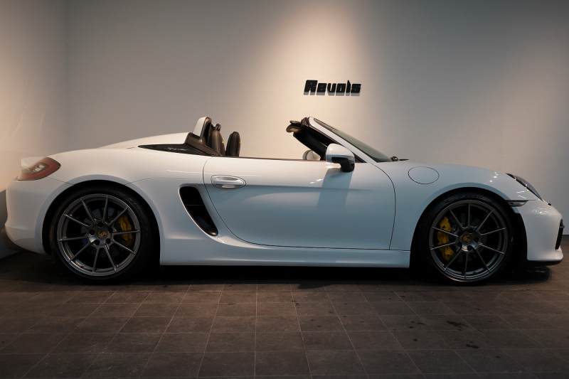 ポルシェ ボクスター(Type981) Spyder PCCB 18wayスポーツシート オールレザー×イエローステッチ キャララホワイト 中古車 中古車