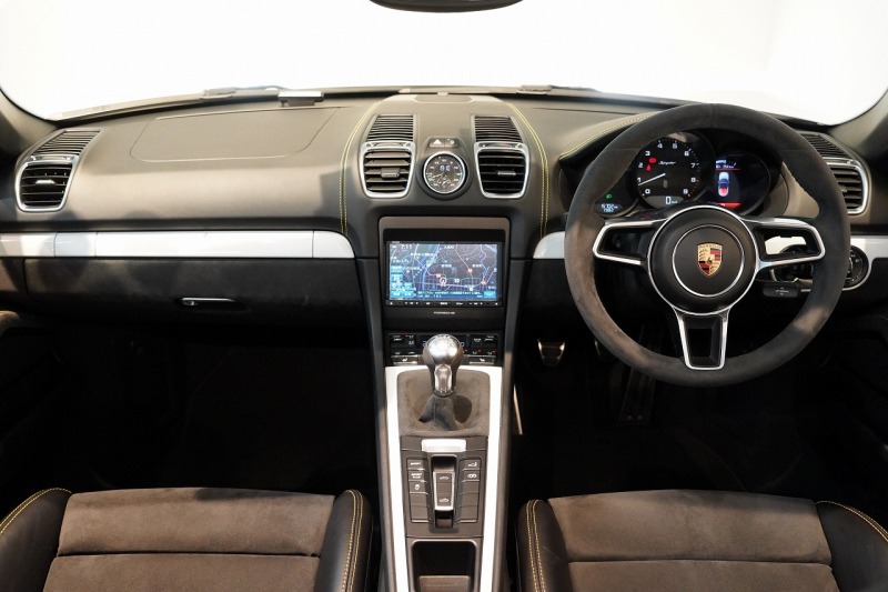 ポルシェ ボクスター(Type981) Spyder PCCB 18wayスポーツシート オールレザー×イエローステッチ キャララホワイト 中古車 中古車