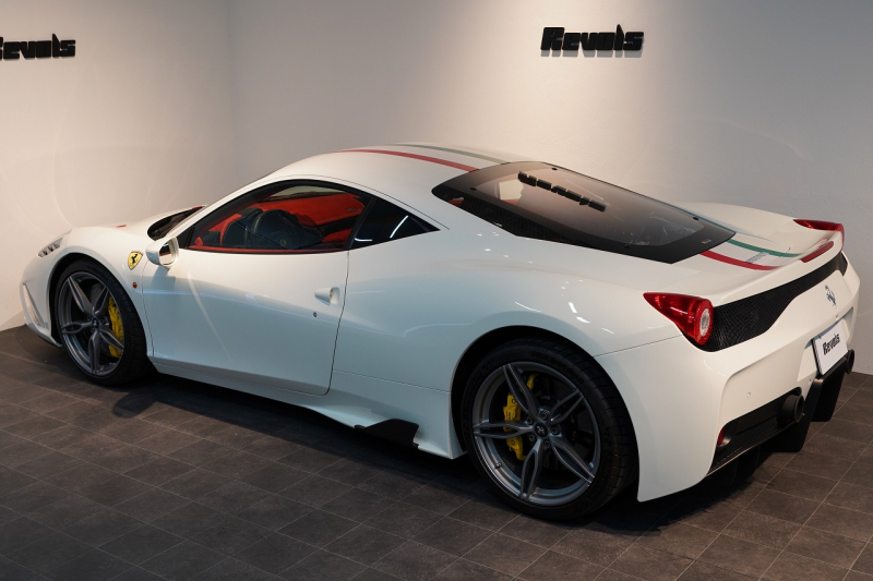 フェラーリ 458スペチアーレ F1 DCT 正規ディーラー車 中古車 中古車
