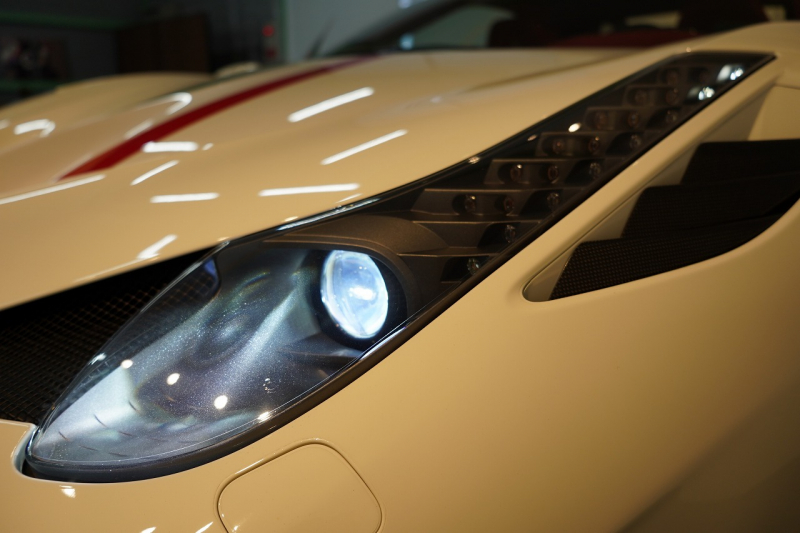 フェラーリ 458スペチアーレ F1 DCT 正規ディーラー車 中古車 中古車