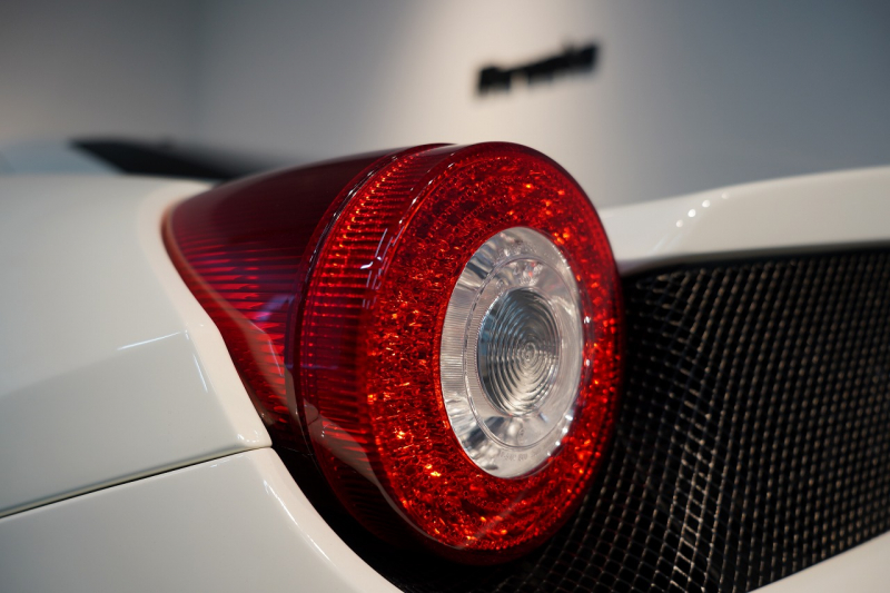 フェラーリ 458スペチアーレ F1 DCT 正規ディーラー車 中古車 中古車