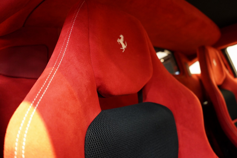 フェラーリ 458スペチアーレ F1 DCT 正規ディーラー車 中古車 中古車