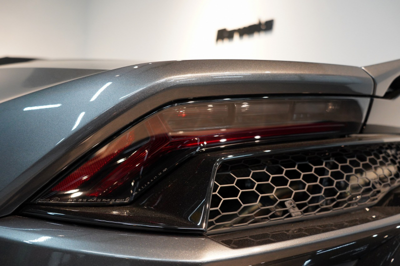 ランボルギーニ ウラカン EVO Spyder RWD Grigio Lynx  エレガントレザーインテリア/Rosso Rea 20インチNarvi鍛造ホイール 中古車 中古車