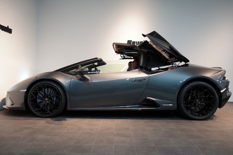 ランボルギーニ ウラカン EVO Spyder RWD Grigio Lynx  エレガントレザーインテリア/Rosso Rea 20インチNarvi鍛造ホイール 中古車 中古車