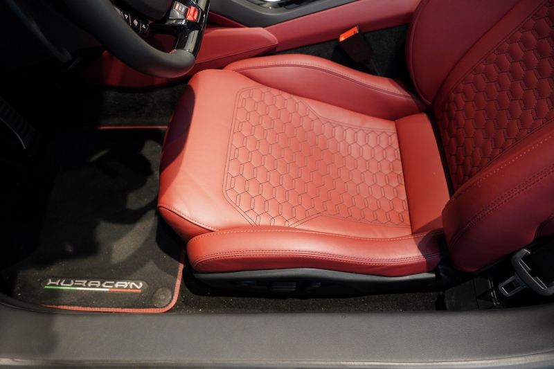 ランボルギーニ ウラカン EVO Spyder RWD Grigio Lynx  エレガントレザーインテリア/Rosso Rea 20インチNarvi鍛造ホイール 中古車 中古車