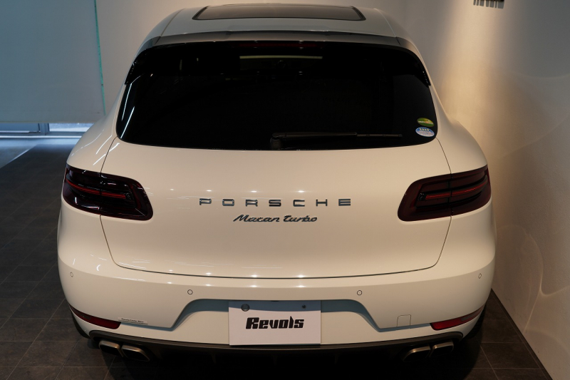 ポルシェ マカン Turbo PDK スポクロ 20インチRSスパイダー パノラマルーフ ACC レーンキープ 中古車 中古車