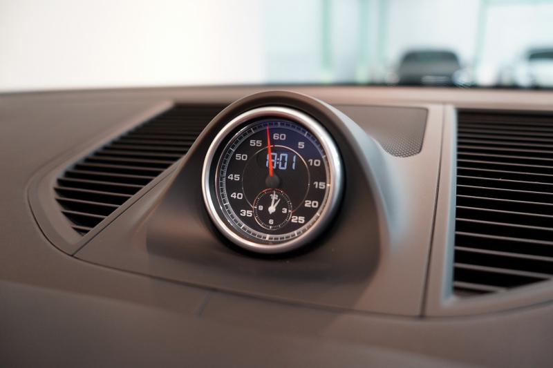 ポルシェ マカン Turbo PDK スポクロ 20インチRSスパイダー パノラマルーフ ACC レーンキープ 中古車 中古車