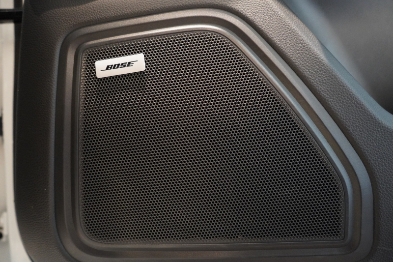 ポルシェ マカン Turbo PDK スポクロ 20インチRSスパイダー パノラマルーフ ACC レーンキープ 中古車 中古車