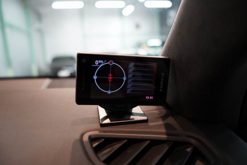 ポルシェ マカン Turbo PDK スポクロ 20インチRSスパイダー パノラマルーフ ACC レーンキープ 中古車 中古車