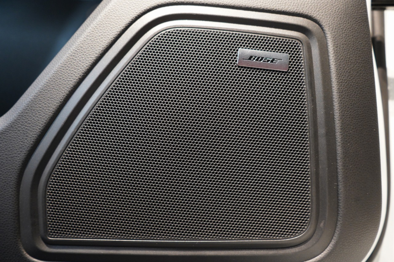 ポルシェ マカン Turbo PDK スポクロ 20インチRSスパイダー パノラマルーフ ACC レーンキープ 中古車 中古車